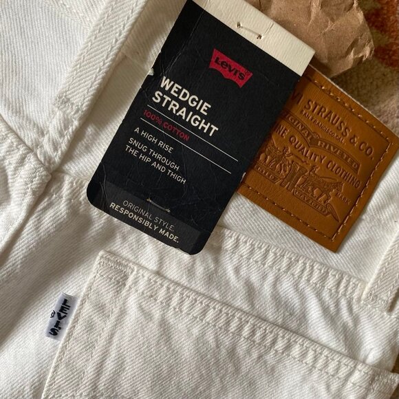 LEVI'S Wedgie Straight Fit Women's Jeans (Size: 23x28) NWT - Picture 10 of 12